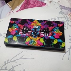 Urban Decay Electric palette